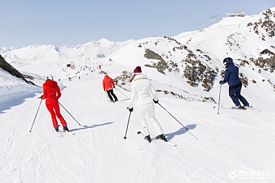 Estacion de Esqui Meribel Mottaret - Agence Saulire - Esqui con amigos