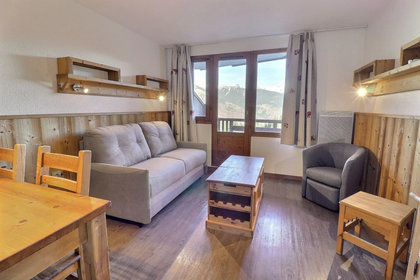 LGB516 / Dos piezas / La Tania / Centre - La Tania